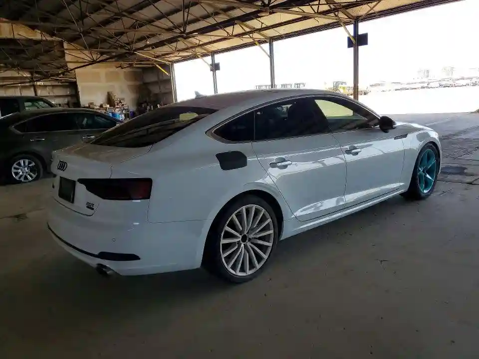 WAUCNCF51JA009074 2018 AUDI A5-2