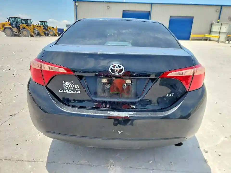 5YFBURHE8JP740324 2018 TOYOTA COROLLA-5