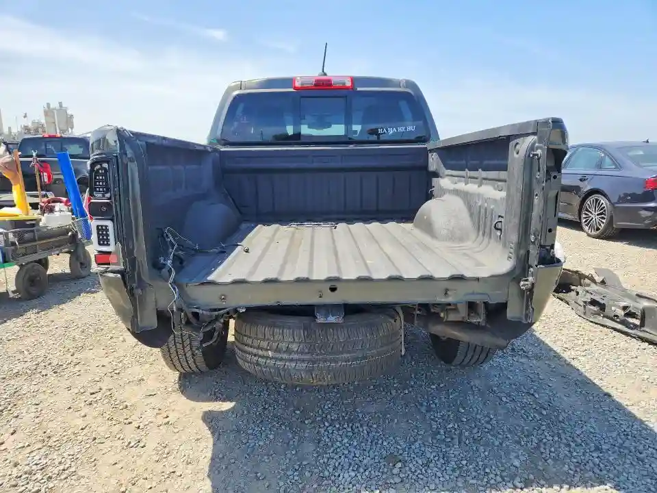 1GCGTCEN3J1257449 2018 CHEVROLET COLORADO-5