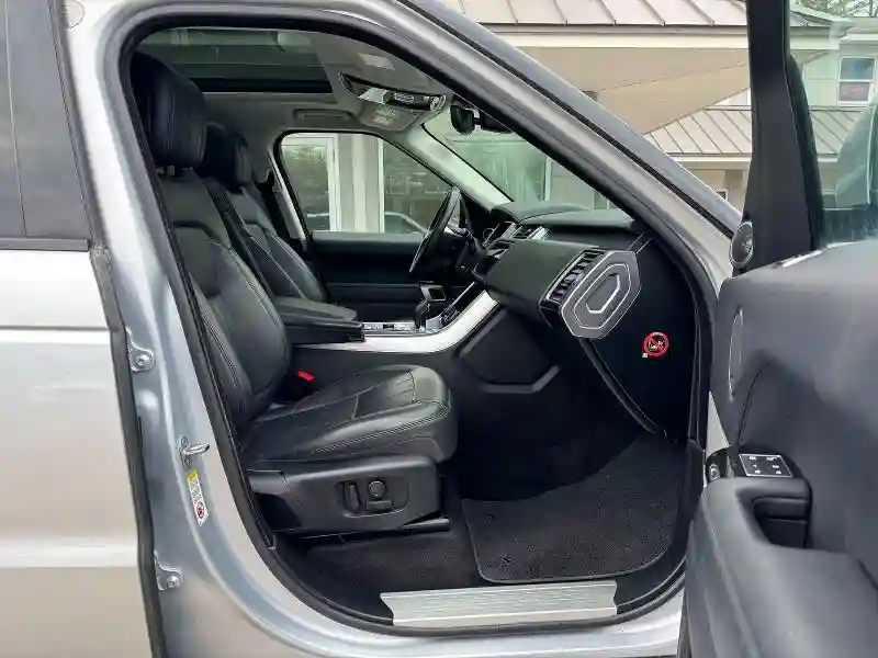 SALWR2RV8JA811916 2018 LAND ROVER RANGEROVER-4