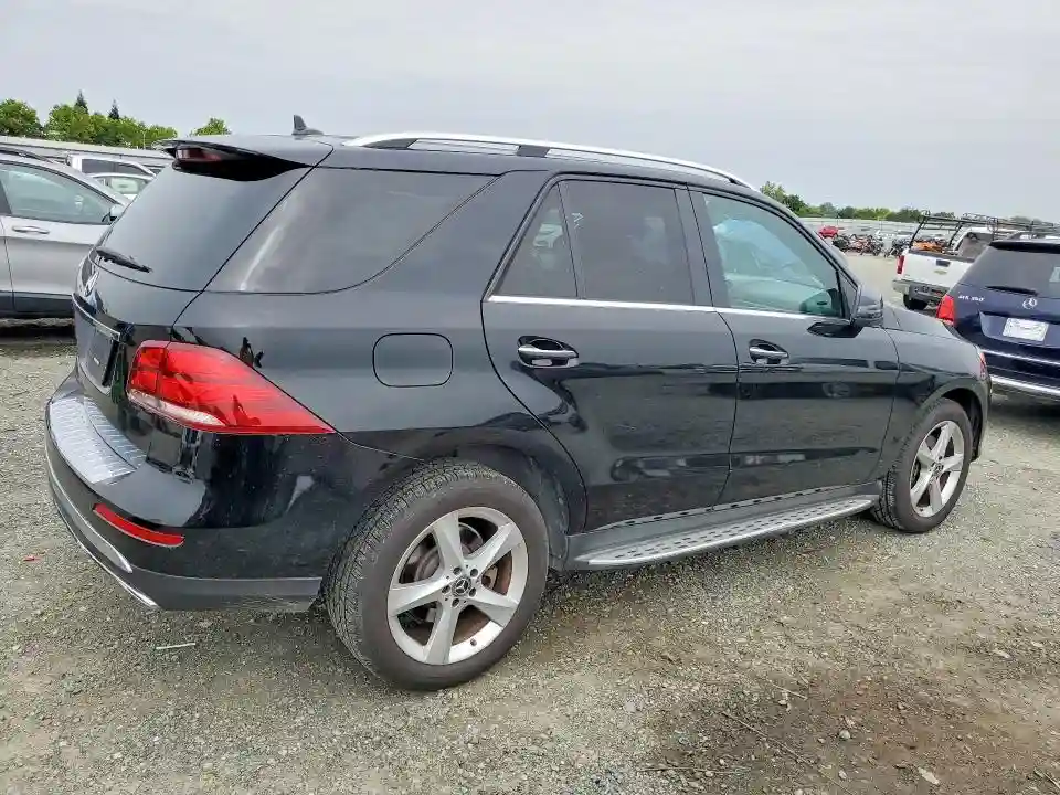 4JGDA5JB8HA920908 2017 MERCEDES-BENZ GLE-CLASS-2