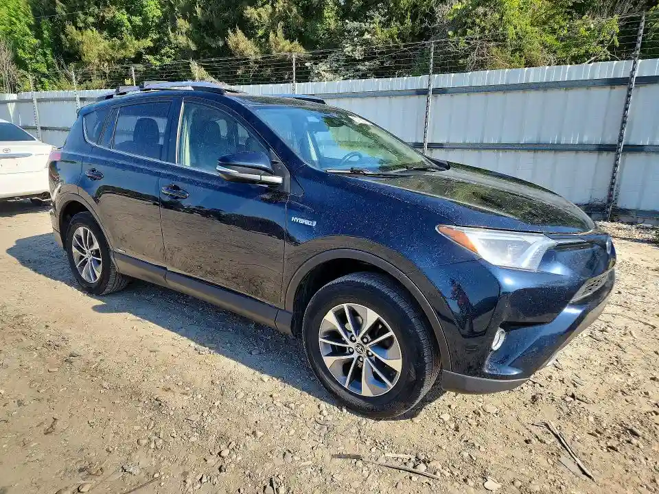 JTMRJREV8JD246317 2018 TOYOTA RAV4-3