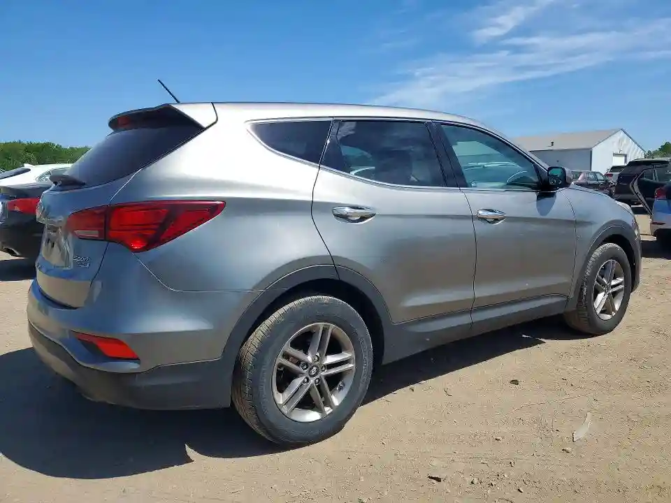 5NMZTDLB0JH065547 2018 HYUNDAI SANTA FE-2