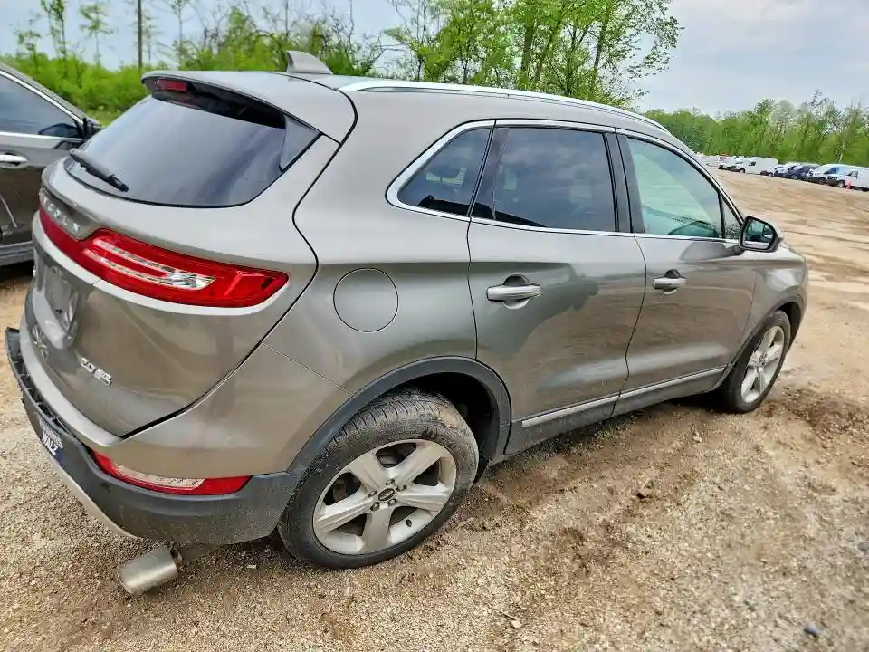5LMCJ1D93GUJ15180 2016 LINCOLN MKC-2