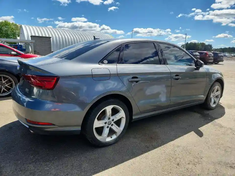 WAUB8GFF2J1044208 2018 AUDI A3-2