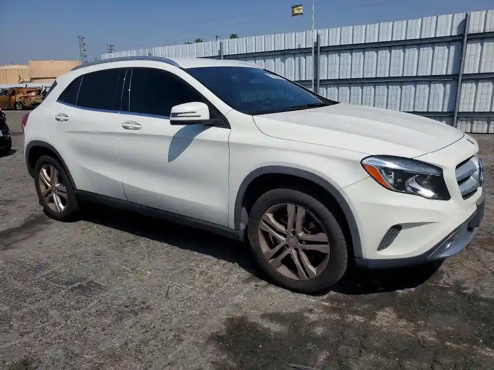 WDCTG4EB3HJ332931 2017 MERCEDES-BENZ GLA-CLASS-3