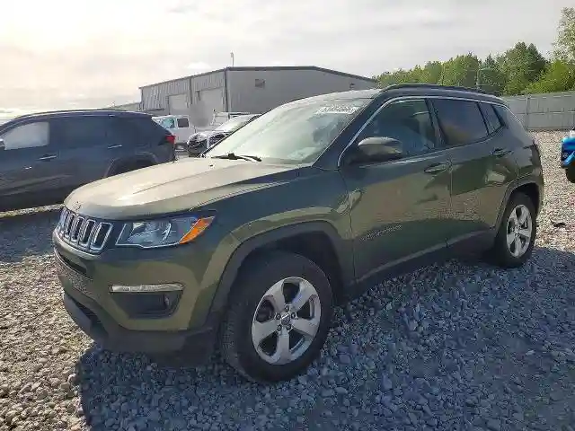 3C4NJDBB9JT142733 2018 JEEP COMPASS-0