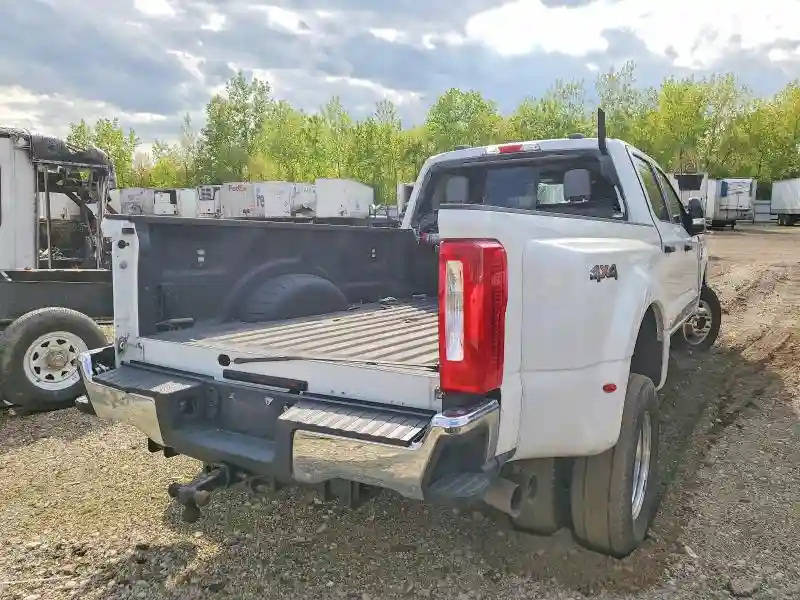 1FT8W3DTXPED75608 2023 FORD F350-3