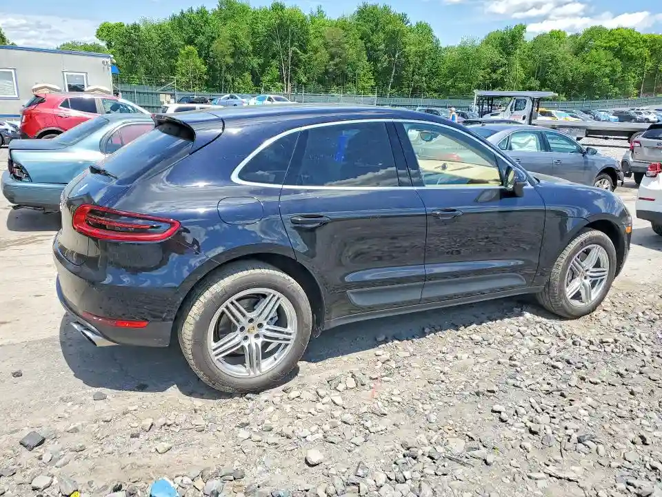 WP1AB2A51FLB60687 2015 PORSCHE MACAN-2