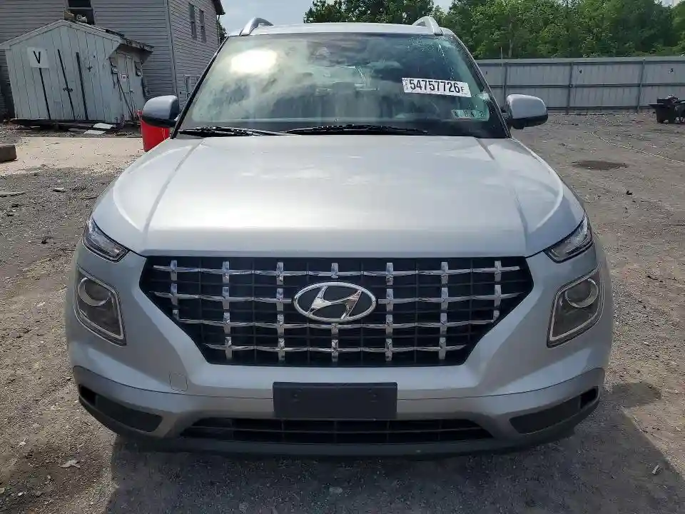 KMHRC8A38NU160709 2022 HYUNDAI VENUE-4