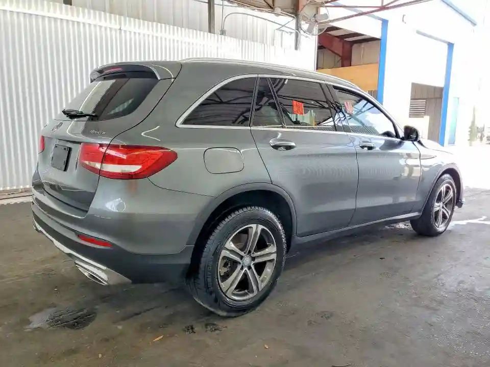 WDC0G4KB2HF144413 2017 MERCEDES-BENZ GLC-CLASS-2