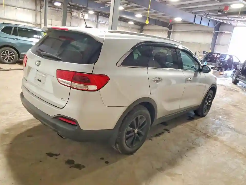 5XYPG4A51JG406411 2018 KIA SORENTO-2