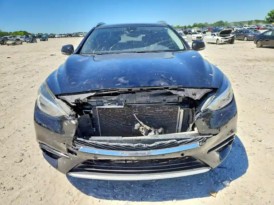 SJKCH5CP4HA029905 2017 INFINITI QX30-4