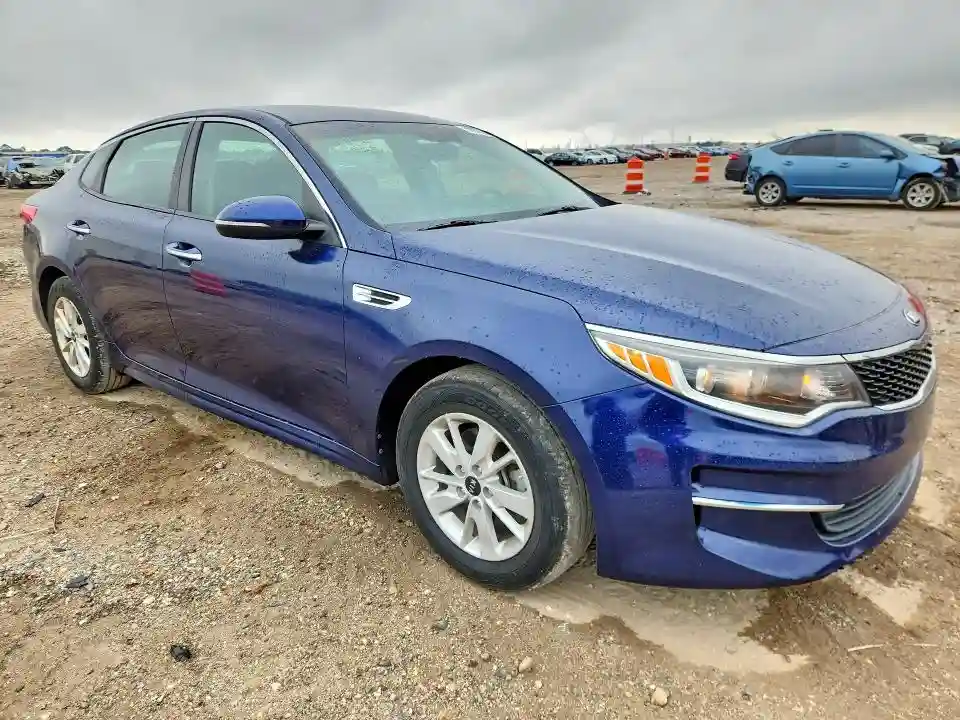 5XXGT4L32JG221263 2018 KIA OPTIMA-3