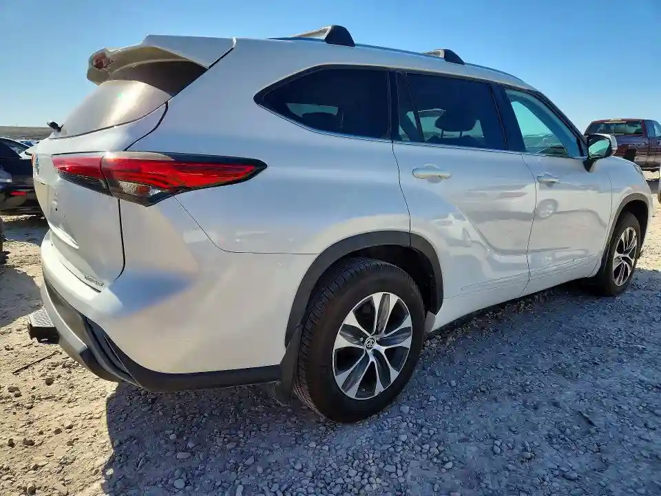 5TDHZRBH5MS551589 2021 TOYOTA HIGHLANDER-2