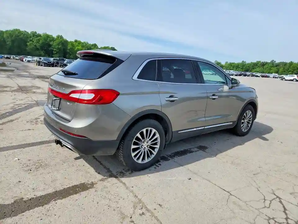 2LMTJ8KR5GBL55033 2016 LINCOLN MKX-2