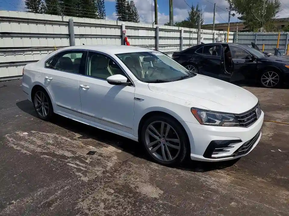 1VWDT7A34HC039255 2017 VOLKSWAGEN PASSAT-3