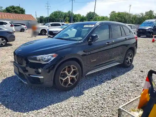 WBXHT3C33J5K29491 2018 BMW X1-0