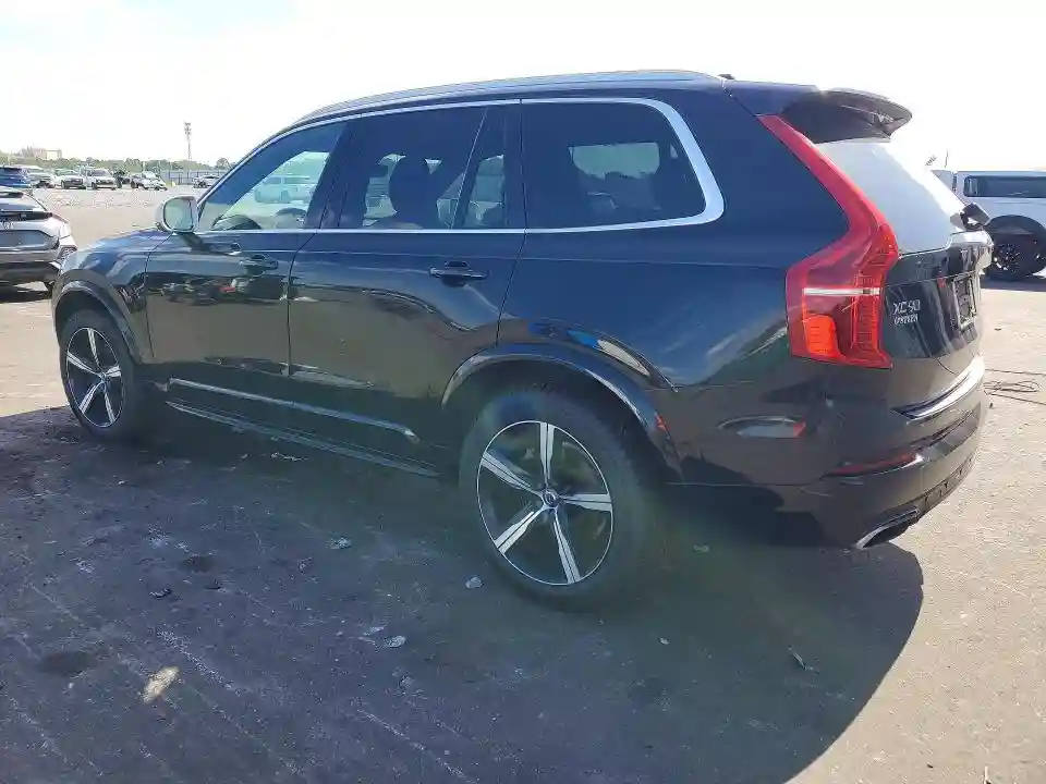 YV4A22PM4K1448612 2019 VOLVO XC90-1