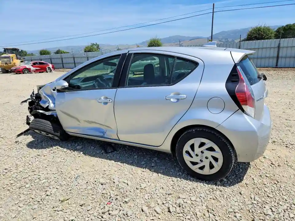 JTDKDTB33G1590592 2016 TOYOTA PRIUS C ON-1