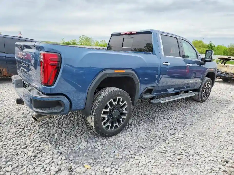 1GT19RE75RF358743 2024 GMC SIERRA-2