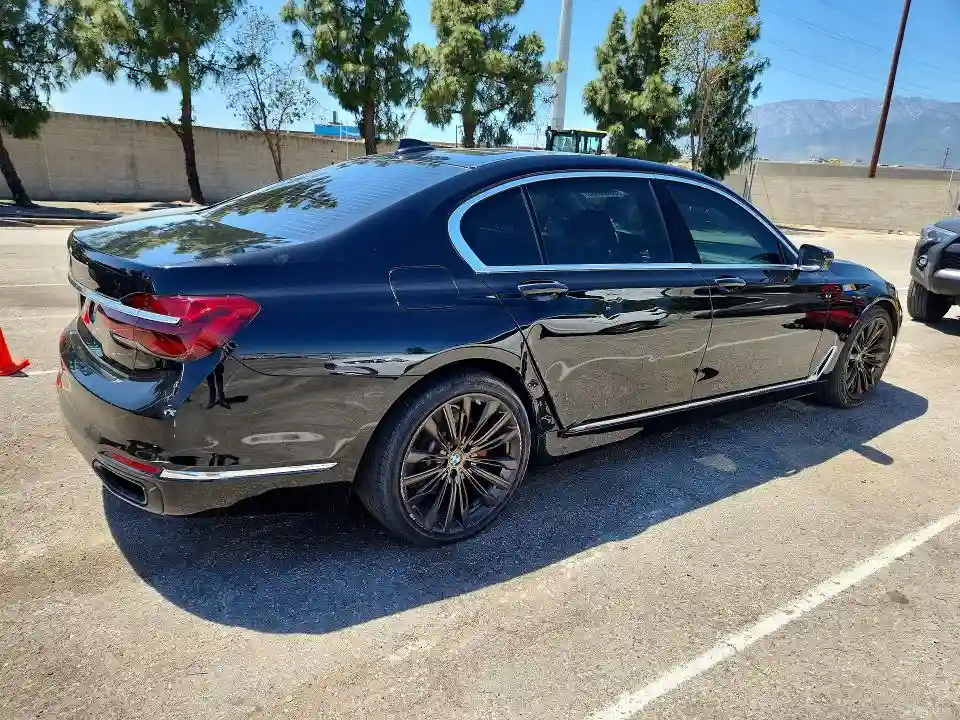 WBA7F0C59GGM20875 2016 BMW 7 SERIES-2