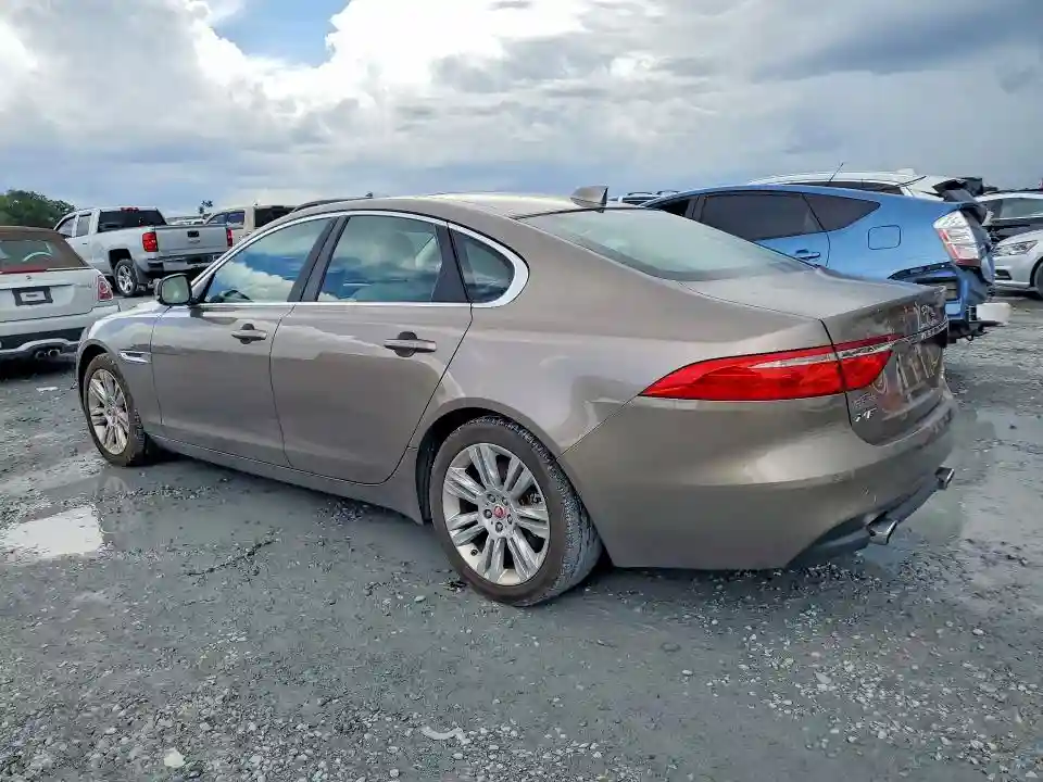 SAJBK4BV0HCY26717 2017 JAGUAR XF-1
