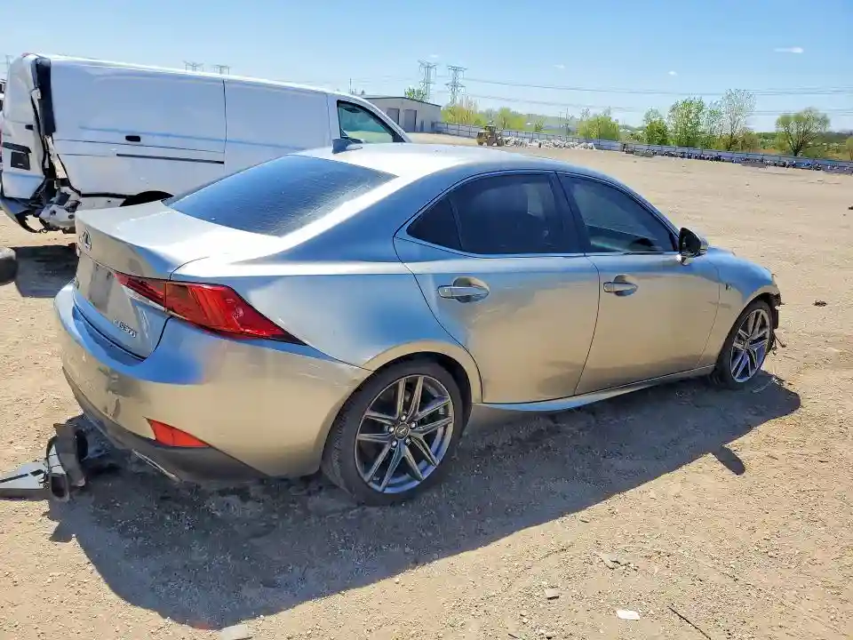JTHC81D24J5026370 2018 LEXUS IS-2