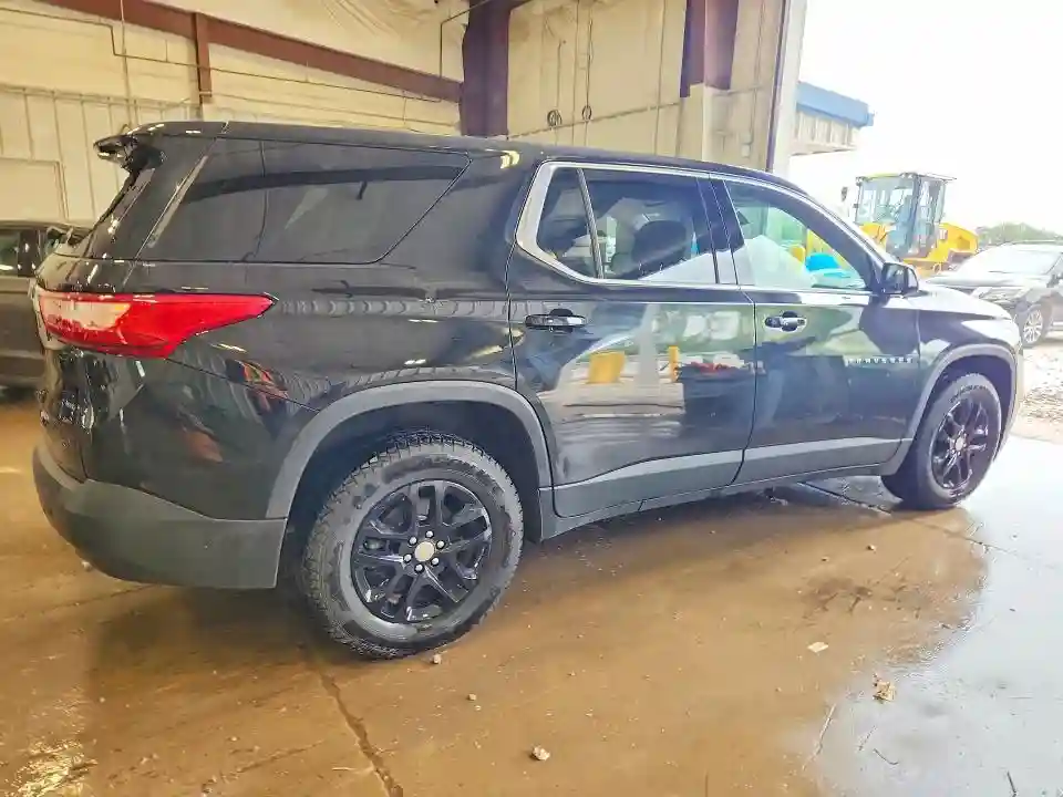 1GNEVFKW9JJ167097 2018 CHEVROLET TRAVERSE-2