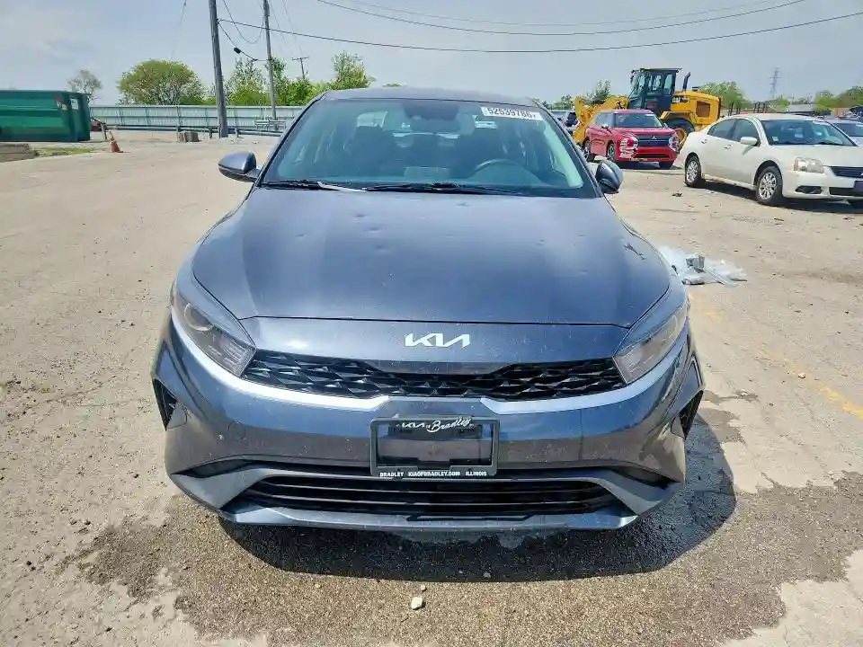 3KPF24AD2RE750629 2024 KIA FORTE-4