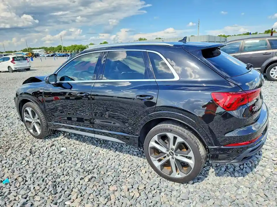 WA1EECF33L1088478 2020 AUDI Q3-1