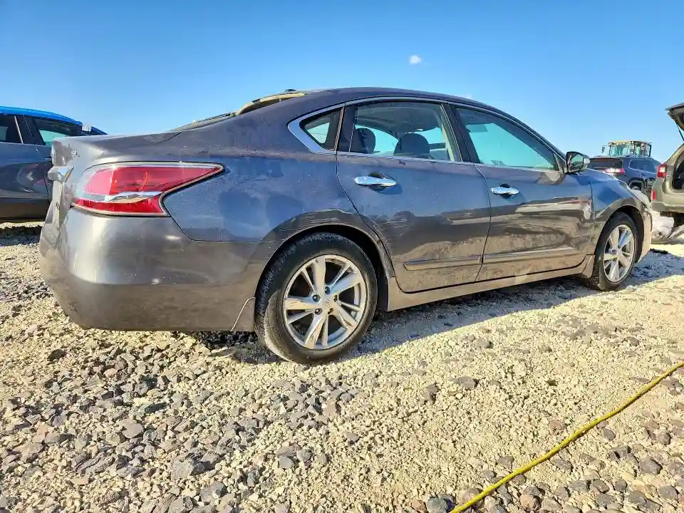 1N4AL3AP6FN901335 2015 NISSAN ALTIMA-2