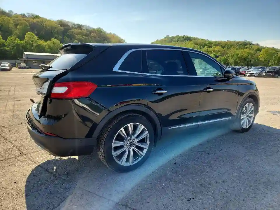 2LMPJ8LP3JBL47390 2018 LINCOLN MKX-2