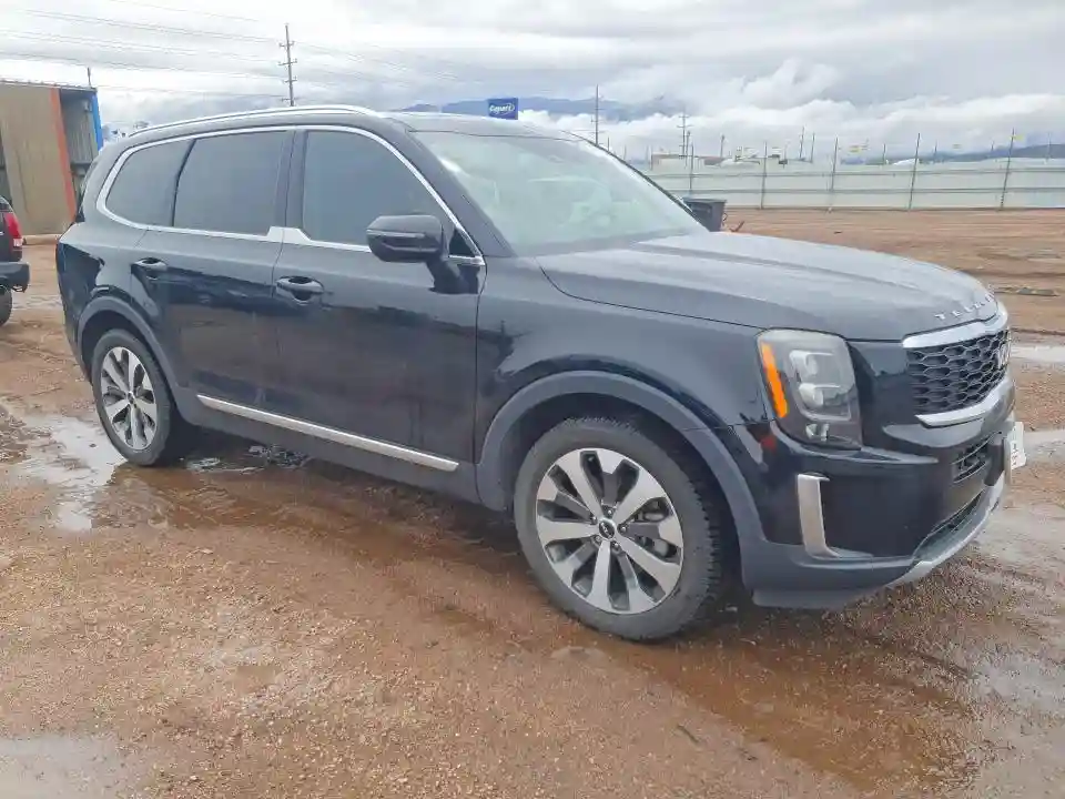 5XYP34HC6NG200751 2022 KIA TELLURIDE-3