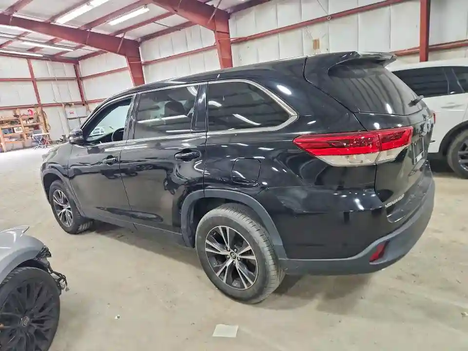 5TDZARFH2KS043051 2019 TOYOTA HIGHLANDER-1
