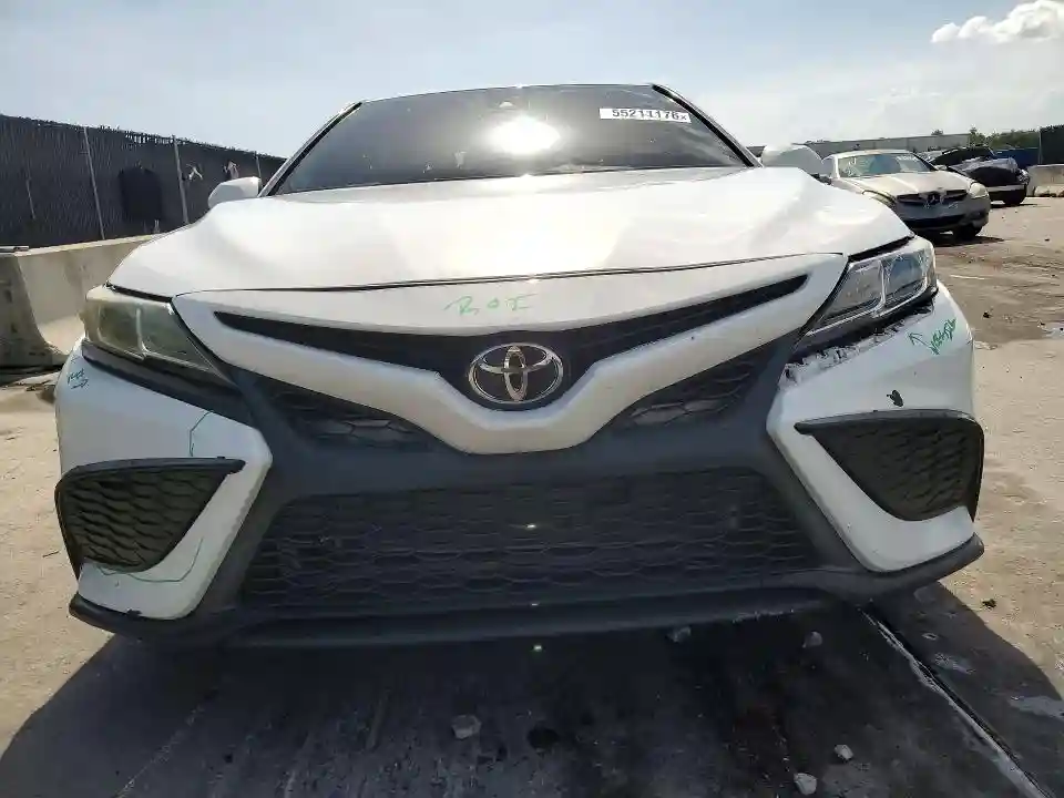 4T1G11AK2MU563143 2021 TOYOTA CAMRY-4