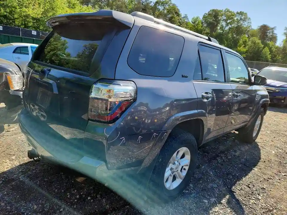 JTEMU5JR6N6080498 2022 TOYOTA 4RUNNER-2