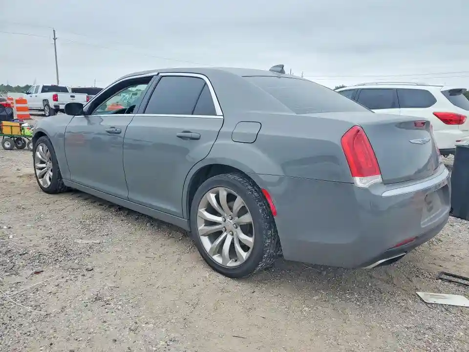 2C3CCAAG4KH663127 2019 CHRYSLER 300-1