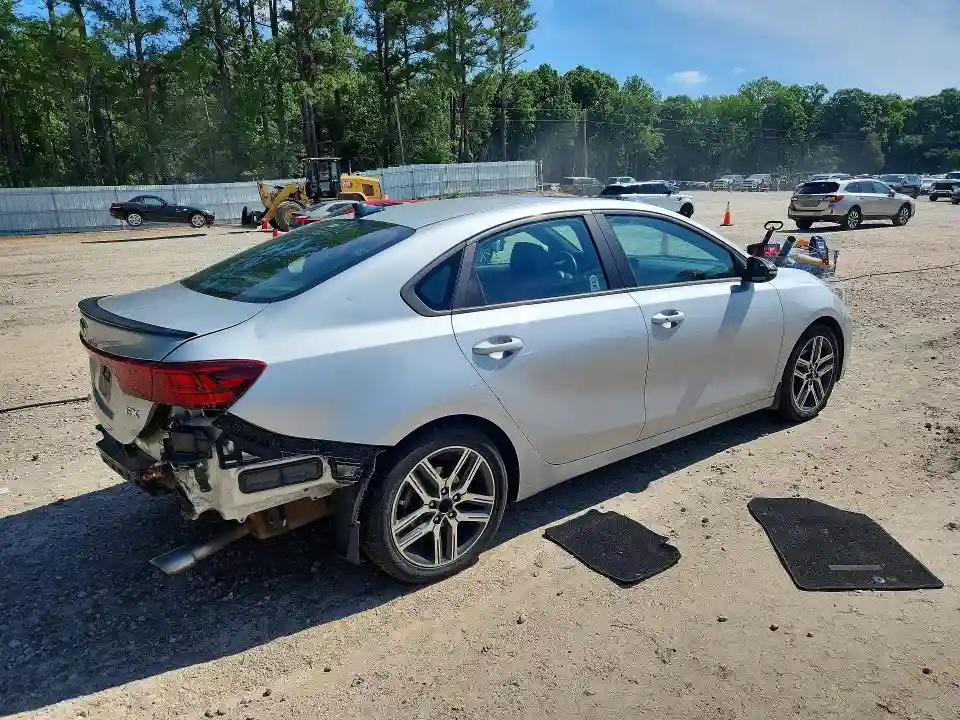 3KPF54AD5LE210741 2020 KIA FORTE-2