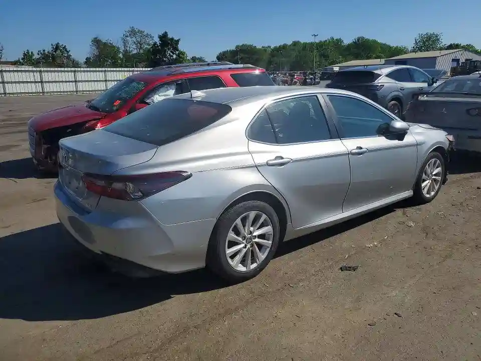 4T1C11AK5MU419911 2021 TOYOTA CAMRY-2