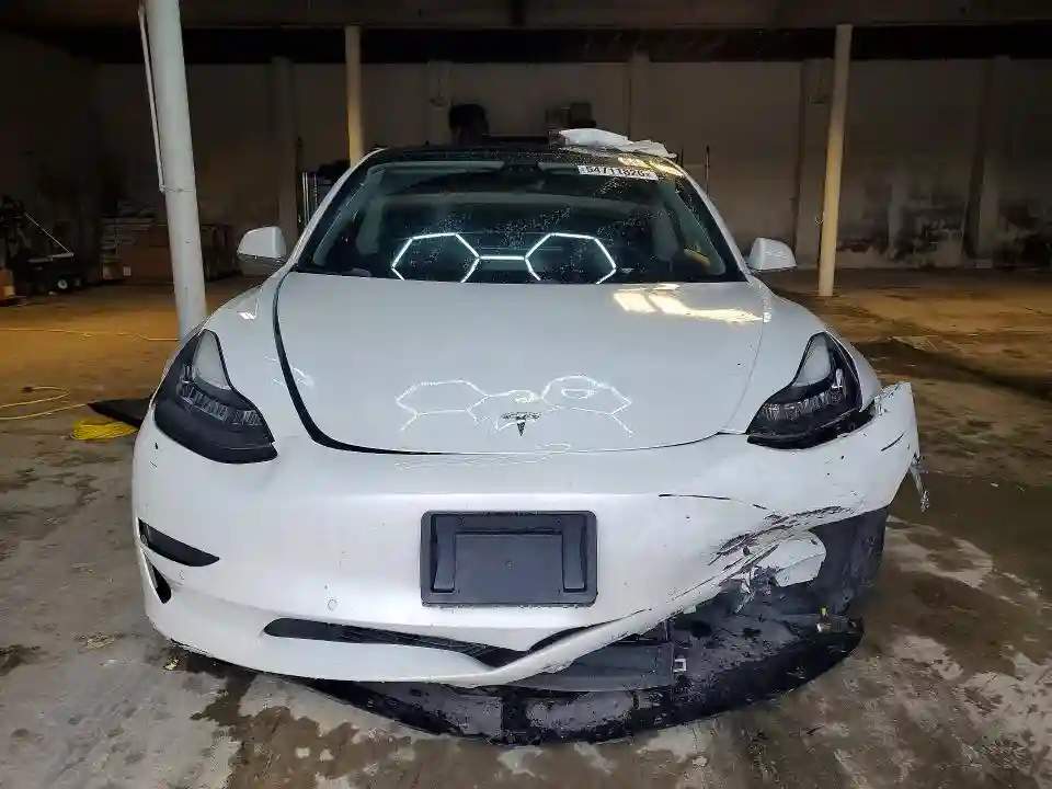 5YJ3E1EA6LF808011 2020 TESLA MODEL 3-4