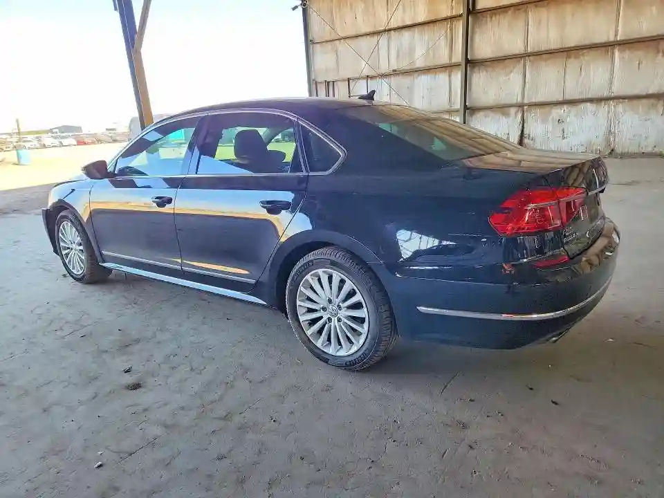1VWBT7A35GC069029 2016 VOLKSWAGEN PASSAT-1