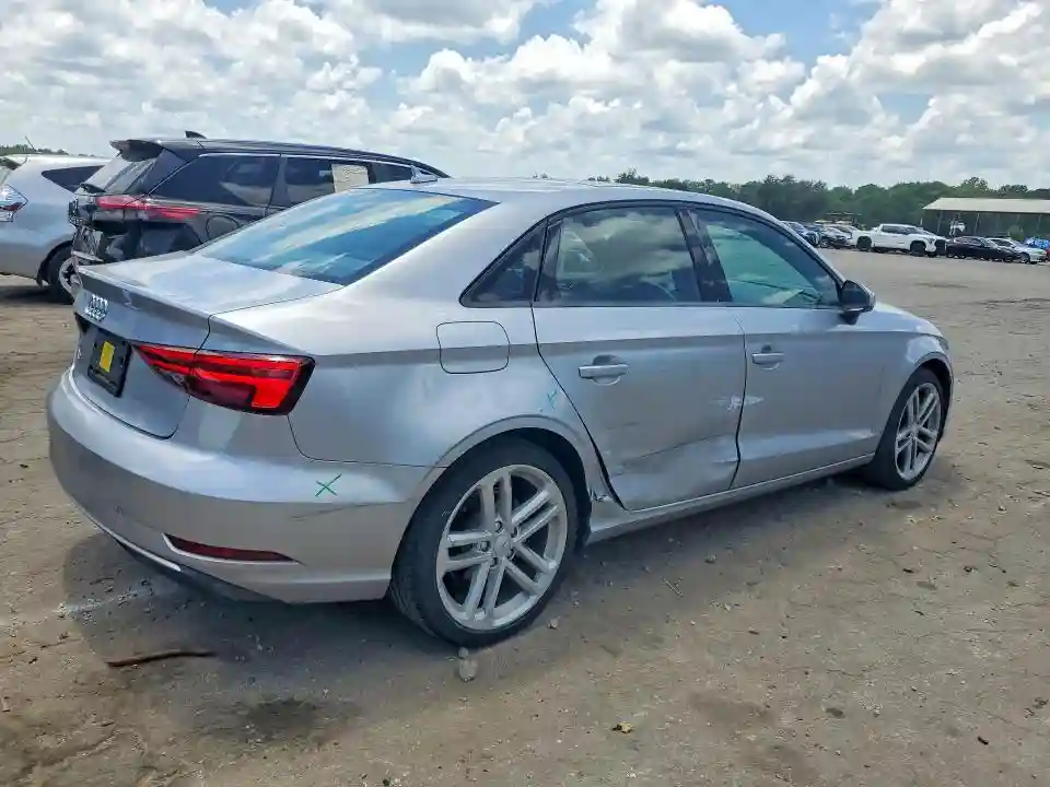 WAUAUGFF6J1094083 2018 AUDI A3-2