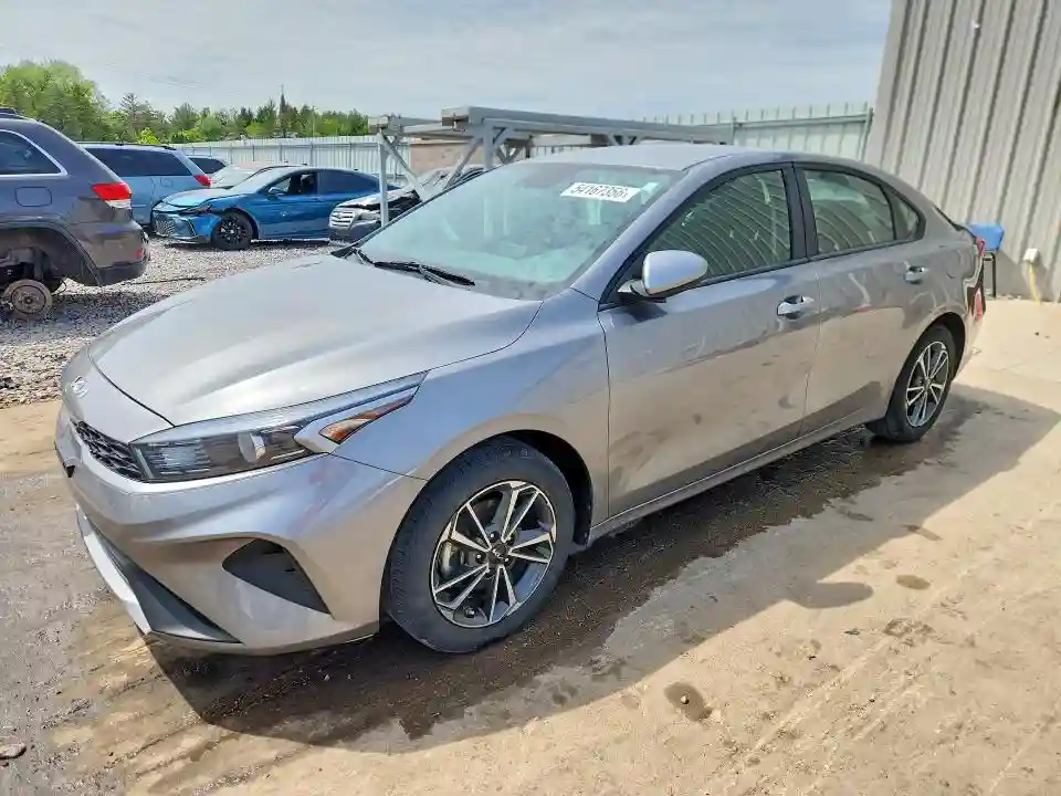 3KPF24AD9NE468269 2022 KIA FORTE-0