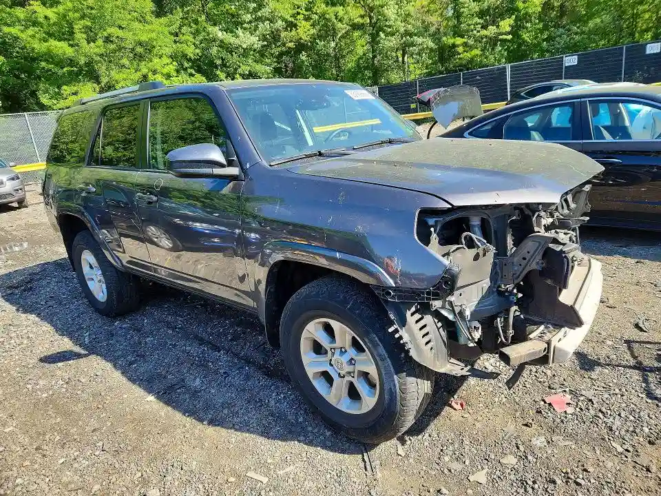 JTEMU5JR6N6080498 2022 TOYOTA 4RUNNER-3