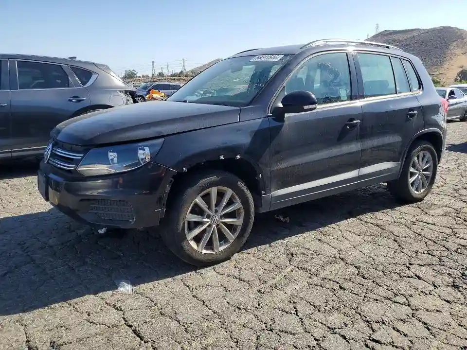 WVGAV7AXXHK041967 2017 VOLKSWAGEN TIGUAN-0