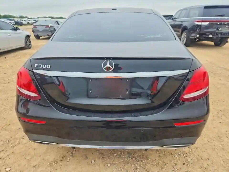 WDDZF4JB0JA374140 2018 MERCEDES-BENZ E-CLASS-5