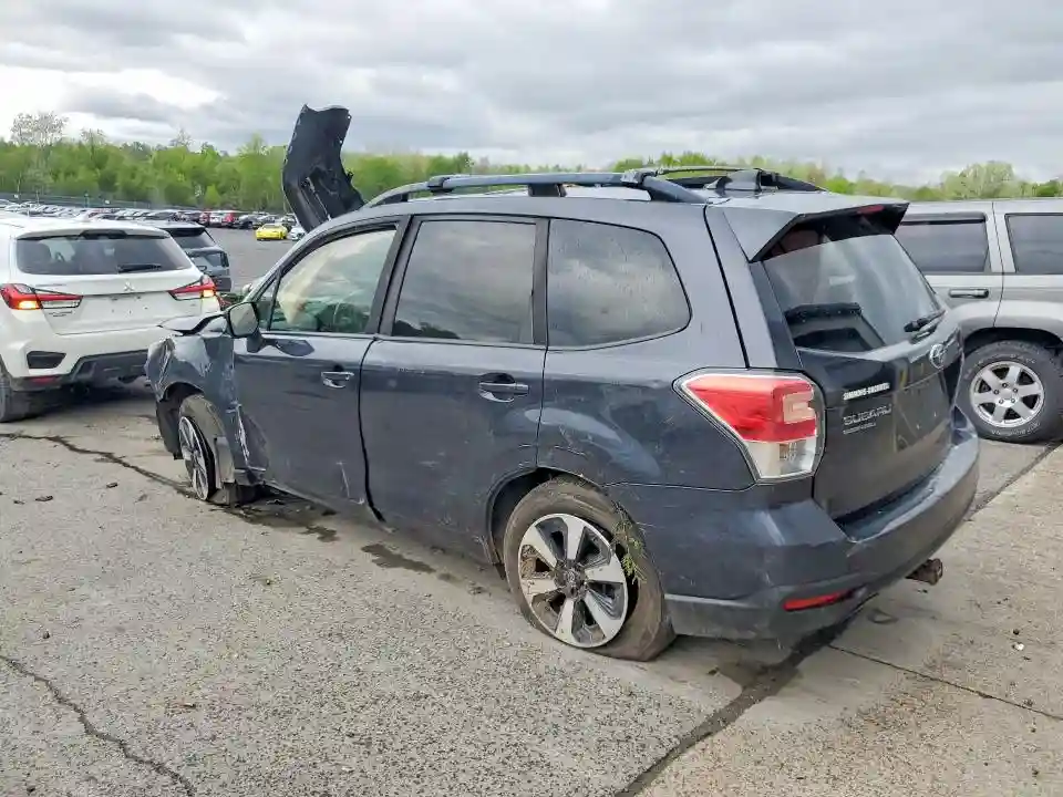 JF2SJAEC0HH496060 2017 SUBARU FORESTER-1