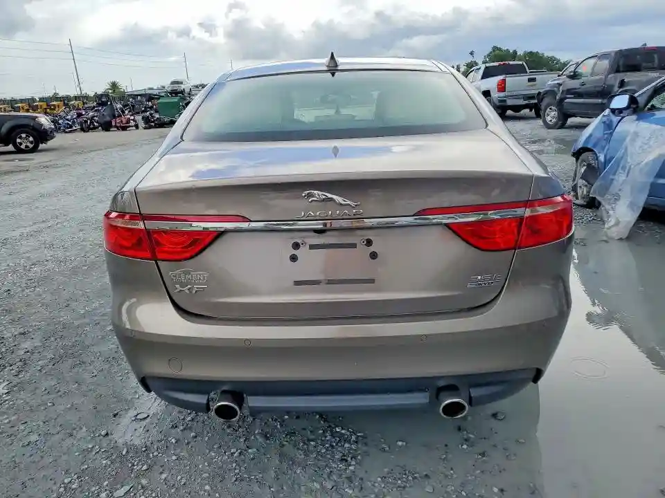 SAJBK4BV0HCY26717 2017 JAGUAR XF-5