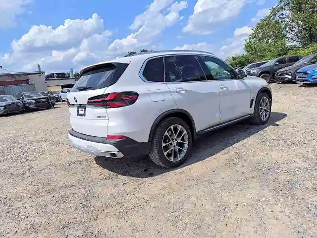 5UX23EU09T9299011 2026 BMW X5-3